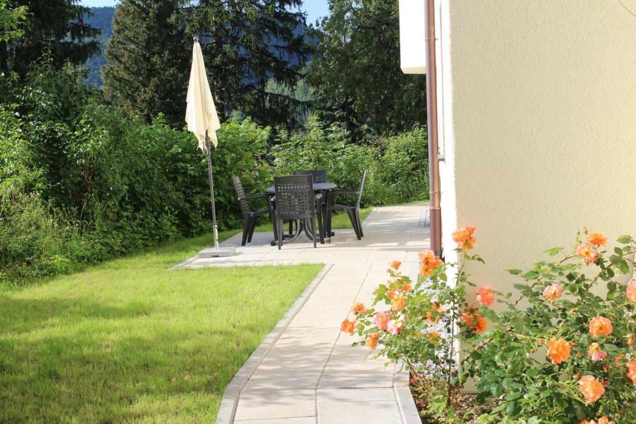 Ferienwohnung In Herrlicher Lage Bad Urach Exterior photo
